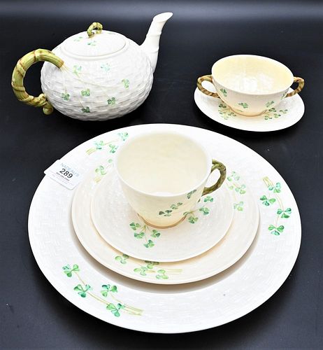 93 PIECE SET OF BELLEEK SHAMROCK  376f7e