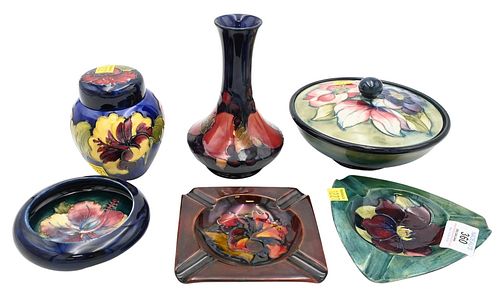 SIX PIECE MOORCROFT POTTERY GROUP  376fbf