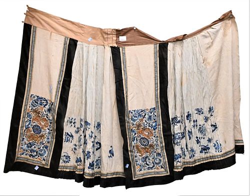 CHINESE EMBROIDERED SKIRT HAVING 37718f