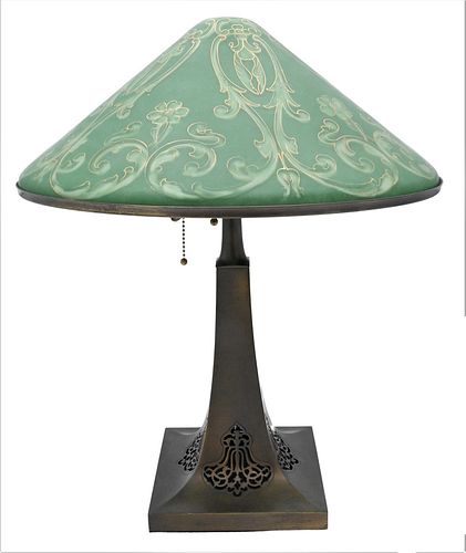 ARTS & CRAFTS TABLE LAMP, HAVING