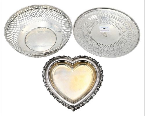 THREE STERLING SILVER TRAYS TO 37732c