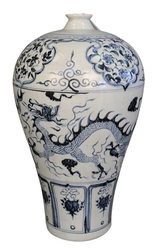 CHINESE MING STYLE BLUE AND WHITE