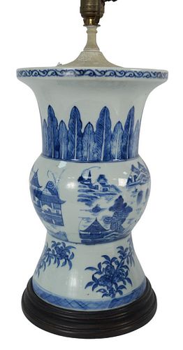 CHINESE BLUE AND WHITE PORCELAIN