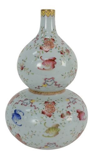 CHINESE FAMILLE ROSE VASE IN DOUBLE