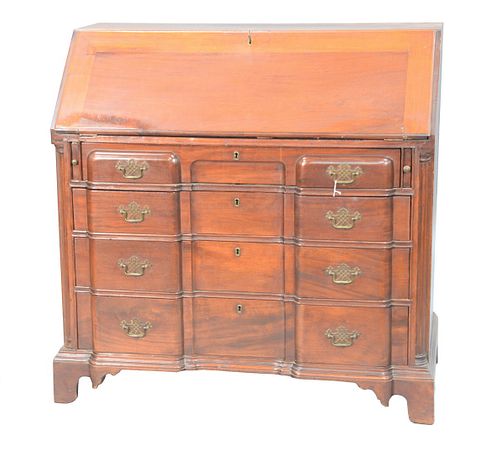 MAHOGANY CHIPPENDALE DESK HAVING 379d6d