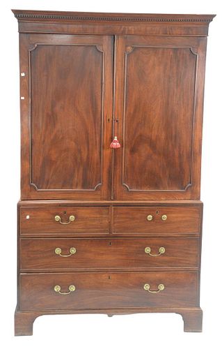 GEORGE III MAHOGANY LINEN PRESS 379dbf