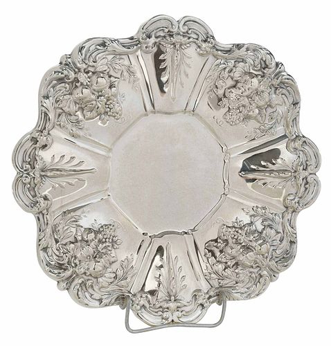 FRANCIS I STERLING ROUND TRAYAmerican  37a43c