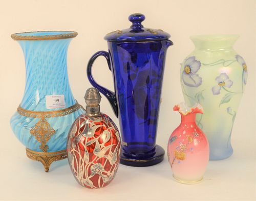 FIVE PIECE GROUP OF ART GLASS VASES  37a4c0