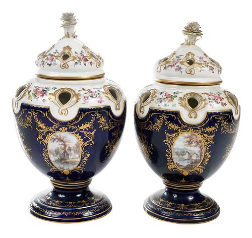 PAIR OF SEVRES COBALT PORCELAIN 37a6d4