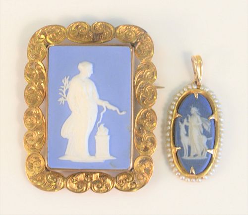 TWO WEDGWOOD AND GOLD MEDALLIONSTHE