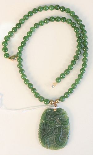 GREEN JADE BEAD NECKLACE WITH CARVED