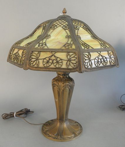 SLAG GLASS TABLE LAMP HAVING EIGHT