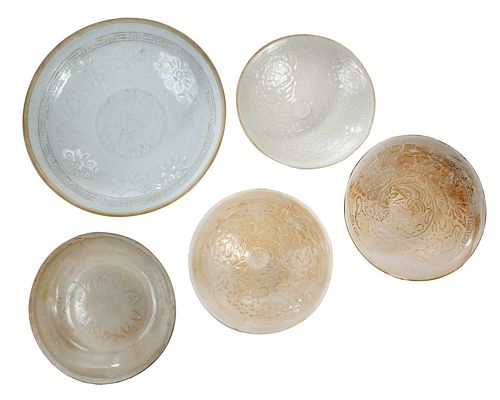 FIVE SMALL CHINESE DING TYPE BOWLSpossibly