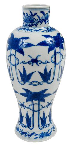 CHINESE BLUE AND WHITE PORCELAIN