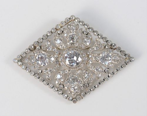 14 KARAT WHITE GOLD DIAMOND BROOCH 37ab5e