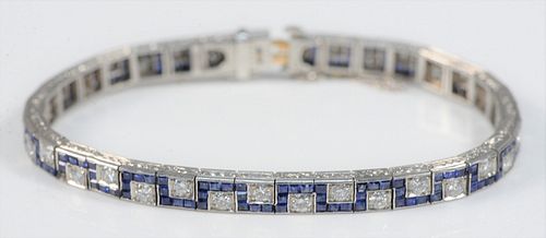 PLATINUM DIAMOND BRACELET SET WITH THIRTY-FOUR