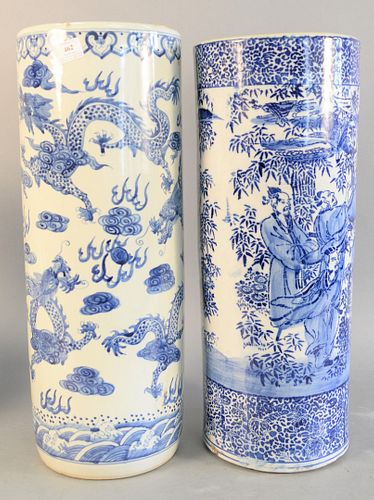 TWO CHINESE BLUE AND WHITE PORCELAIN 37af73