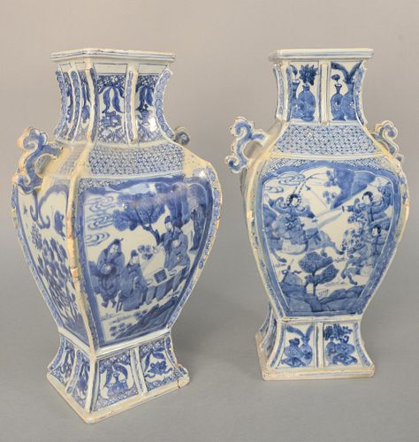 PAIR OF CHINESE PORCELAIN BLUE