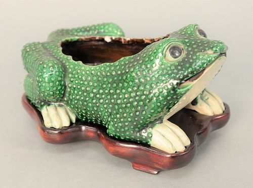 CHINESE GLAZED PORCELAIN TOAD OR