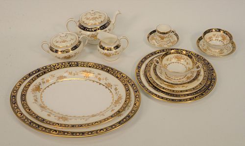 188 PIECE SET OF MINTON PORCELAIN