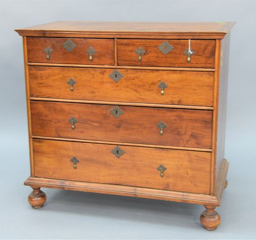 QUEEN ANNE CHEST HAVING CORNICE 37b0fd