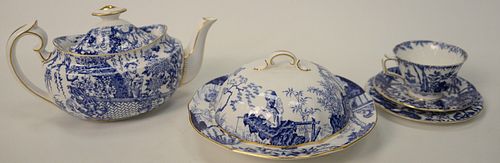 FORTY-FIVE PIECE ROYAL CROWN DERBY