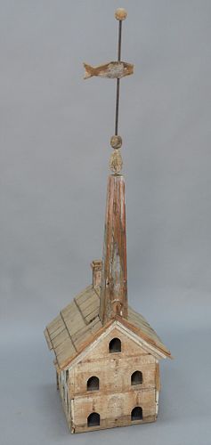 THREE-STORY BIRDHOUSE WITH TALL STEEPLE