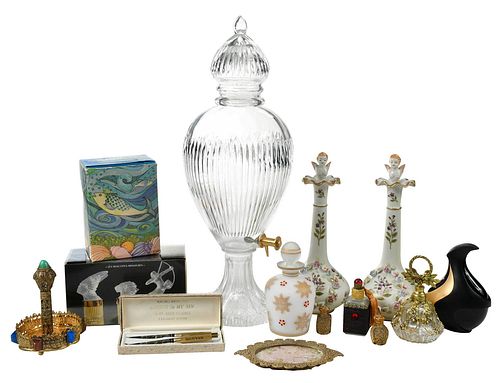 COLLECTION OF PERFUME BOTTLES AND 378b79