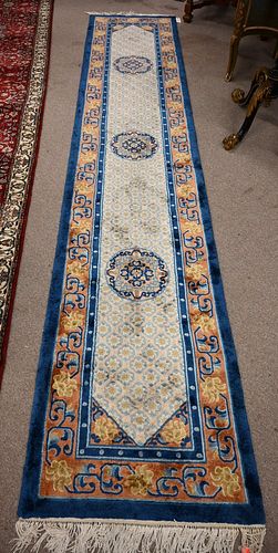 CHINESE ORIENTAL RUNNER, 2'3" X