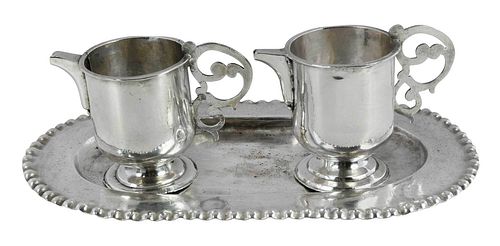 COLONIAL SILVER TRAY WITH TWO PITCHERSoval 378de6