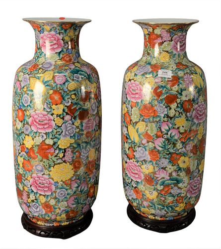 PAIR OF TALL CHINESE PORCELAIN