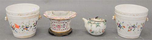 FOUR PIECE PORCELAIN LOT TO INCLUDE