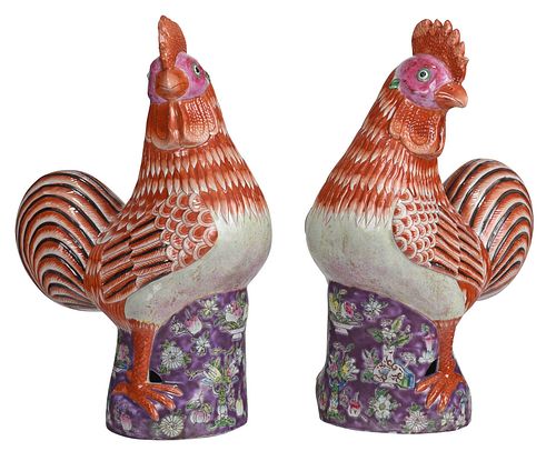 PAIR OF CHINESE EXPORT PORCELAIN ROOSTERS19th