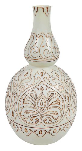 THOMAS WEBB OLD IVORY CAMEO GLASS 379024