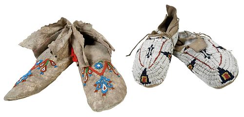 TWO PAIR MEN S BEADED MOCCASINSlate 379068