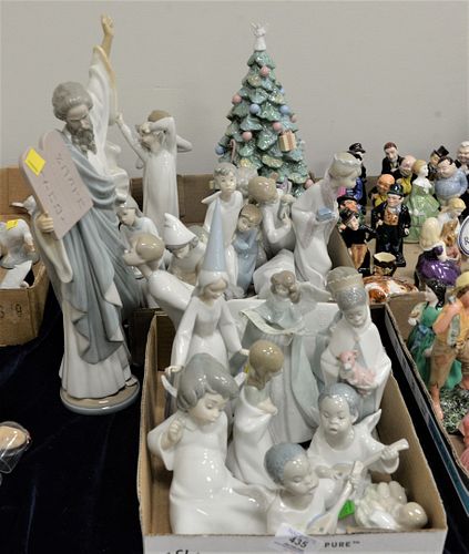 TWO TRAY LOTS OF LLADRO PORCELAIN 37928f