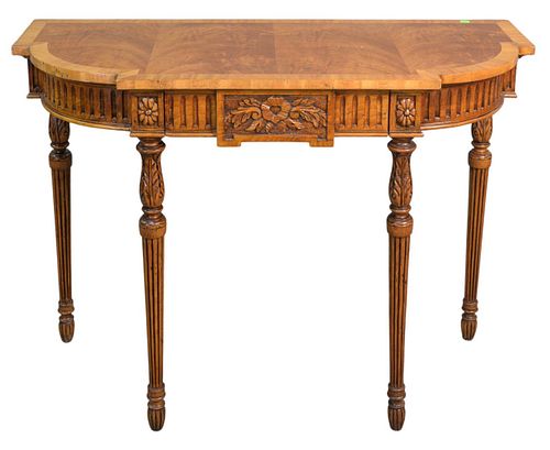 MAHOGANY CONSOLE TABLE HAVING 3792ab