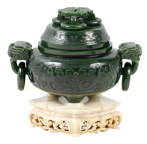 CHINESE CARVED GREEN JADE OR HARDSTONE