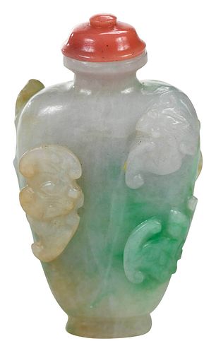 CHINESE CARVED HARDSTONE SNUFF