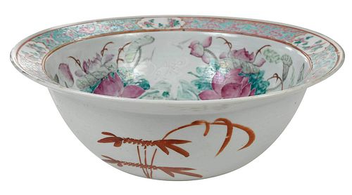 LARGE CHINESE FAMILLE ROSE PORCELAIN 379374