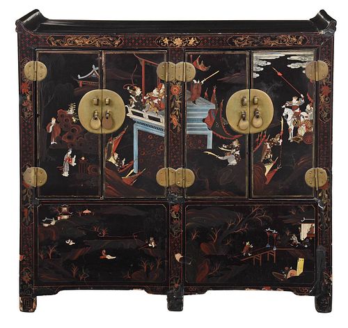CHINESE BLACK LACQUERED AND POLYCHROMED