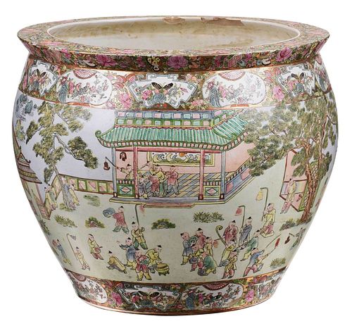 LARGE CHINESE FAMILLE ROSE PORCELAIN 379391