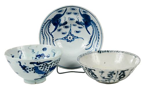 THREE CHINESE BLUE AND WHITE BOWLSlow 3793fa