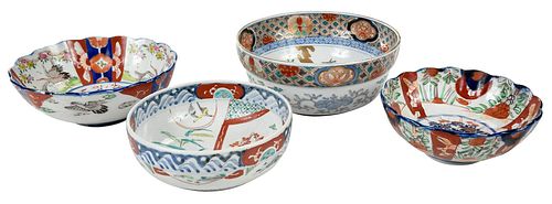 FOUR IMARI PORCELAIN BOWLS19th/20th