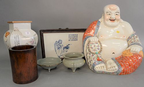 SIX PIECE CHINESE PORCELAIN GROUP  37955c