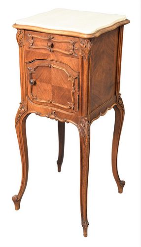 LOUIS XV STYLE HUMIDOR HAVING 379575