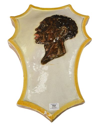 FRENCH MAJOLICA SHIELD HAVING 3795cf