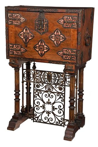 SPANISH BAROQUE STYLE IRON MOUNTED 37976f