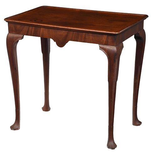 IRISH QUEEN ANNE MAHOGANY TEA TABLEBritish,