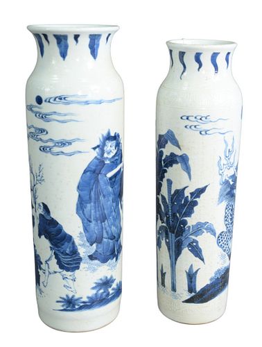 TWO CHINESE BLUE AND WHITE PORCELAIN 379a20